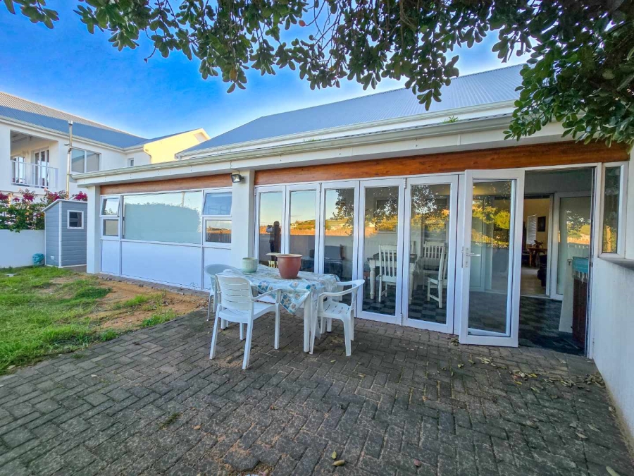 3 Bedroom Property for Sale in Stilbaai Wes Western Cape